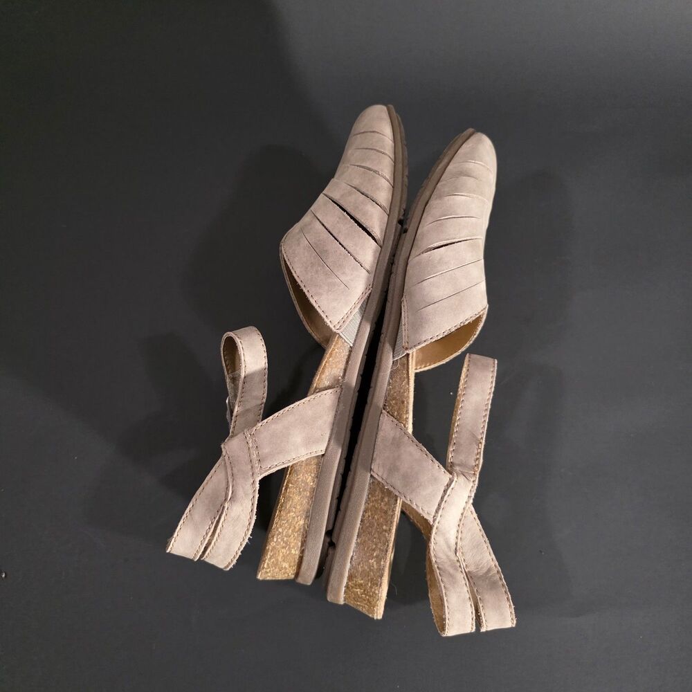 Earth Origins Suede Close Toe Sandals Beige sz 7.5M - Picture 7 of 12
